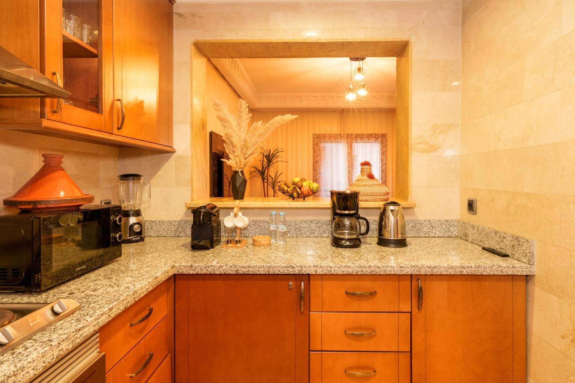 Appartement Haut Standing Gueliz Plaza Avec Vue Marrakesh Exterior foto